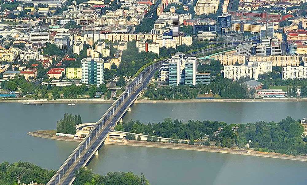 Bedurran az MBH Bank székházának építése, megújul az Árpád híd pesti oldalán a Göncz Árpád városközpont