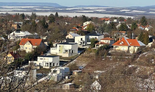 Menetel a magyar lakáshitel-piac, új rekordok születtek