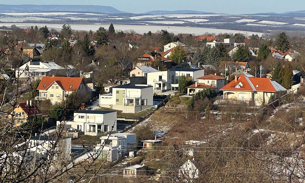 Menetel a magyar lakáshitel-piac, új rekordok születtek