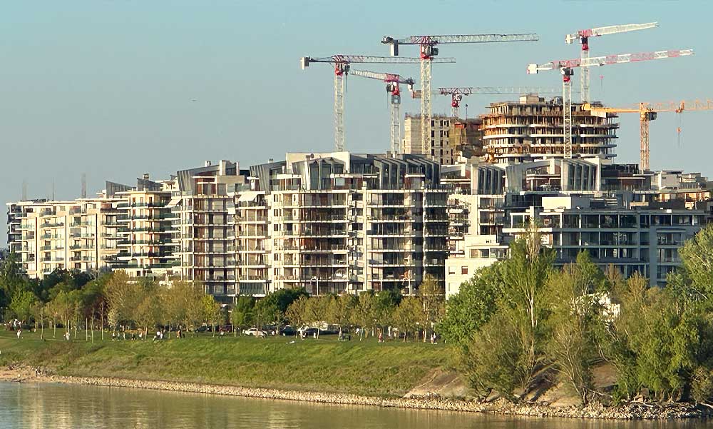 Kifulladó lakáspiaci rali: A kettészakadt ország és a vevői alkupozíciók visszatérése