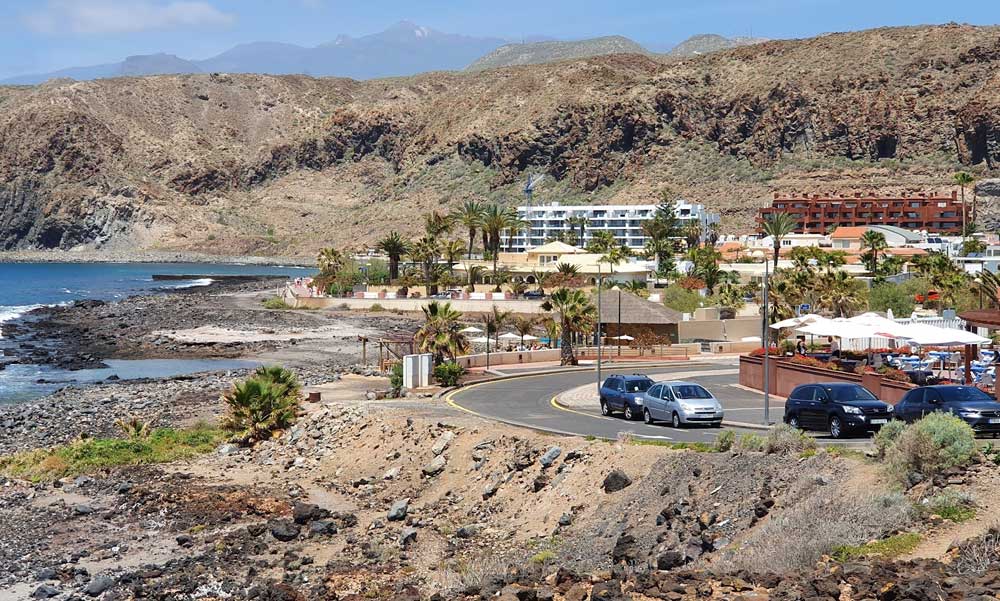 Tenerife ingatlanpiaca 2026: Miért lett a rejtőzködő luxus oázisa Tenerife, Palm-Mar pedig a befektetők kedvence?